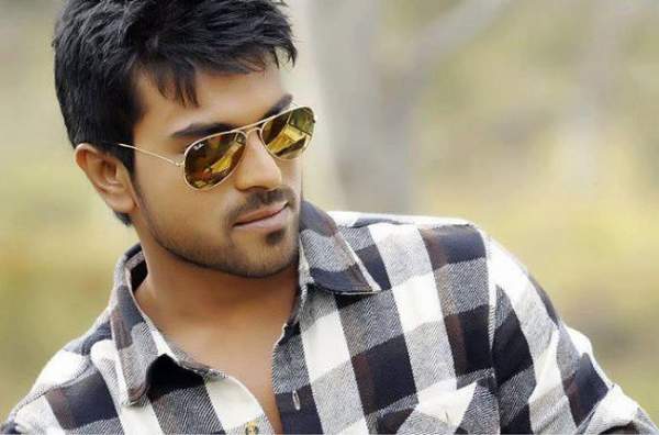 Ram Charan Impresses With His Live Performance
