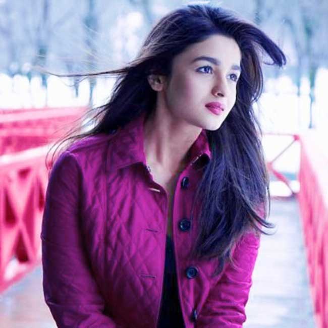 Alia Bhatt turns one of the most listened Indian Singer on YouTube