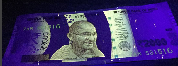 New Currency notes of 500 / 2000 rs can be identified under UV Light: Features