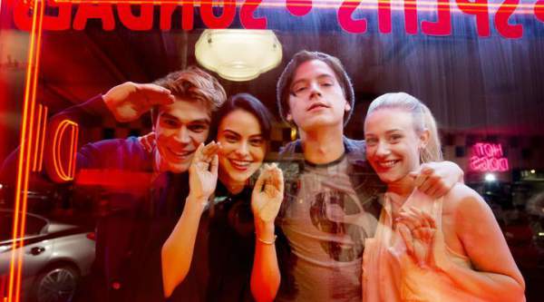 Riverdale Season 2: Everything To Know About Netflix Series